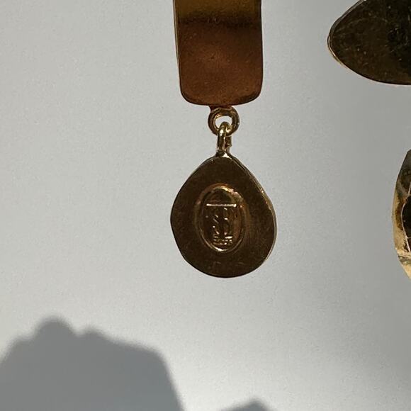 Sylvia Toledano Cascade Earrings Onyx Quartz Chalcedony 22k Gold Plated Bras$365 - Picture 14 of 16